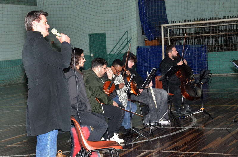 Concerto Didático da OCE reúne estudantes e comunidade na Escola Paiol Grande