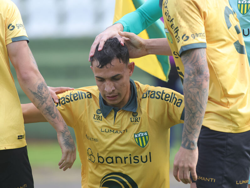 Ypiranga goleia o Floresta e volta ao G8 da Série C