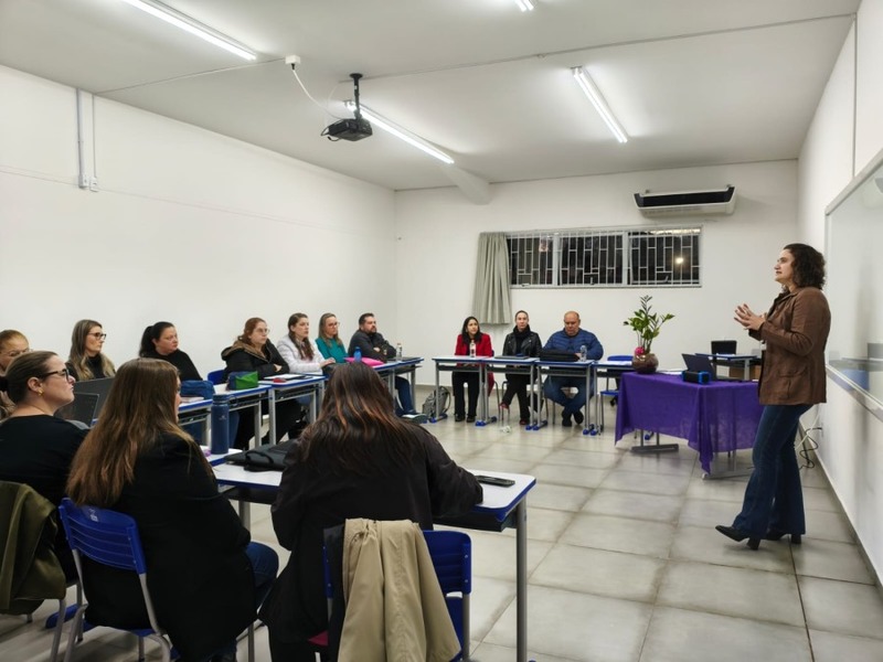 https://www.auonline.com.br/upload/noticias/2026/08/md_2b6409ff6ceae50af50f266a877b9547.jpg