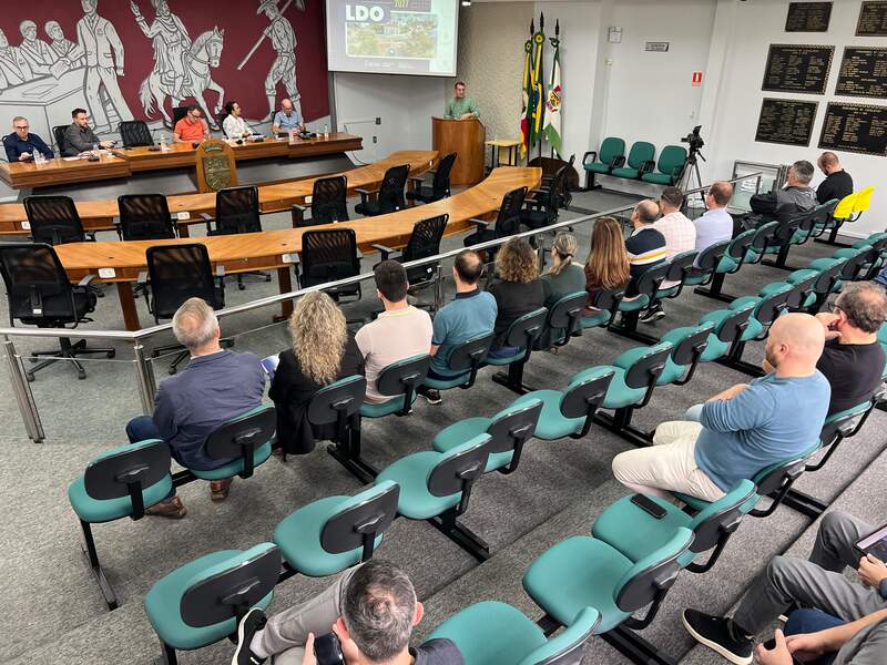 Projeto de Lei de Diretrizes Orçamentárias de Erechim para 2027 é apresentado em Audiência Pública