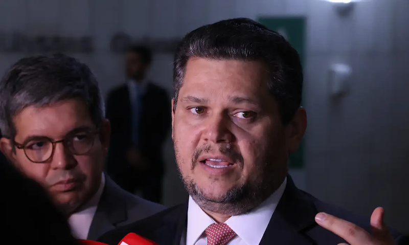 Senado encaminha PEC que prevê fim da escala 6x1 para análise da CCJ