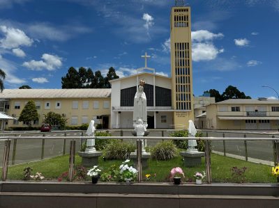 Santuário de Fátima vive mais um dia de oração e preparação para a Romaria 