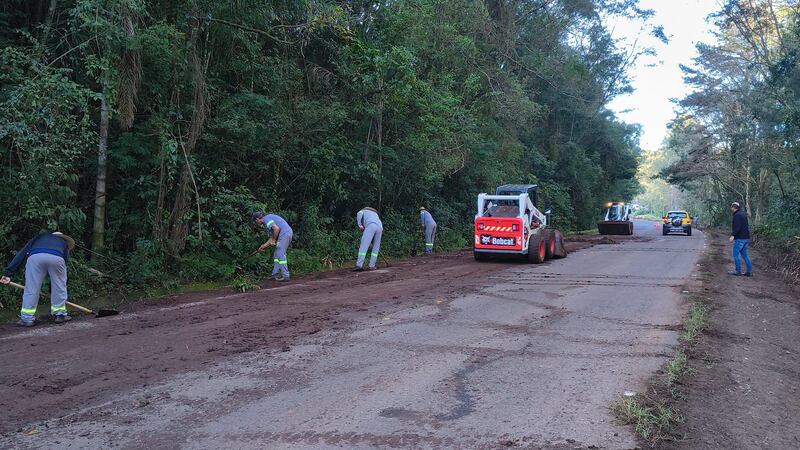Prefeitura de Aratiba realiza manutenção preventiva em trecho da RS-420