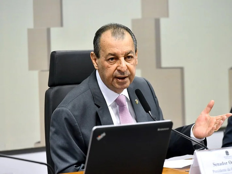 PEC do fim da escala 6x1 avança no Senado, mas impacto sobre empresas gera debate
