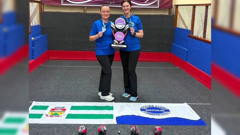 Piscina Clube Erechim conquista bicampeonato estadual de duplas femininas