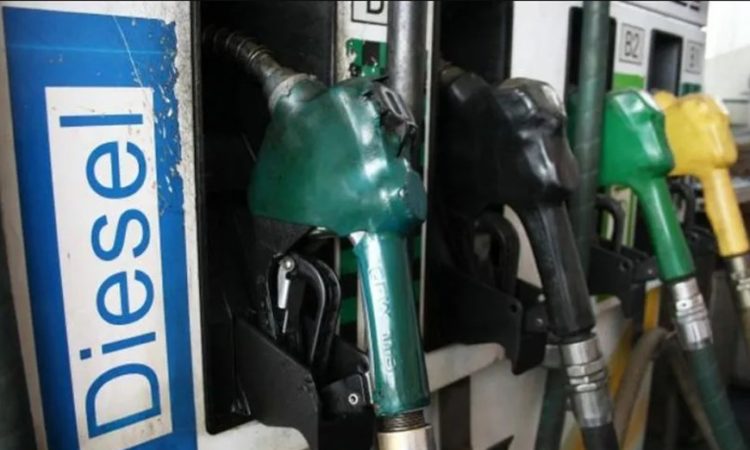 Petrobras anuncia alta de R$ 1 no diesel, mas novo subsídio mantém preço às distribuidoras