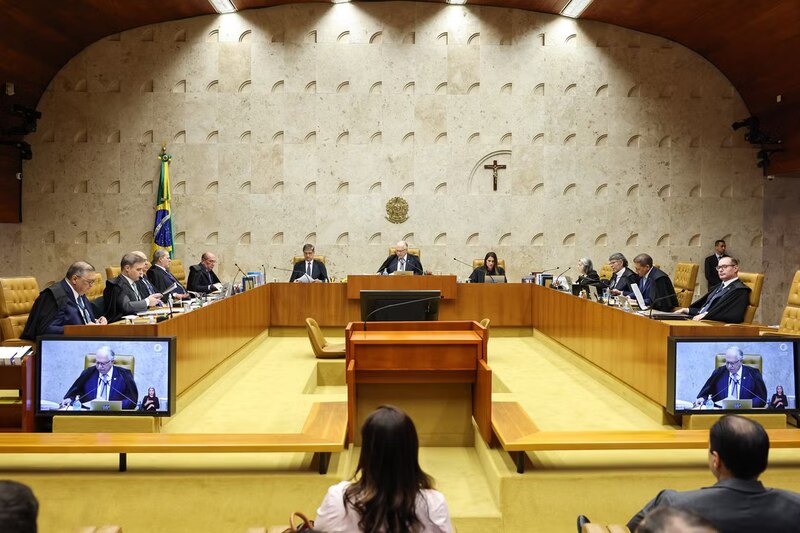 STF adia decisão sobre investigação envolvendo Alexandre de Moraes após pedido de vista de Dino