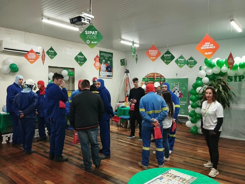 Servidores da Secretaria de Saúde participam de Semana Interna de Prevenção de Acidentes do Trabalho e orientam trabalhadores