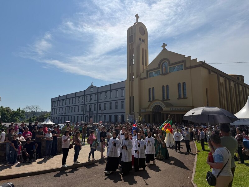 91ª Romaria de Nossa Senhora da Salette reúne milhares de fiéis em oração e reconciliação