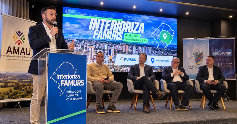 AMAU reforça alerta sobre perdas com Reforma Tributária durante encontro da Famurs