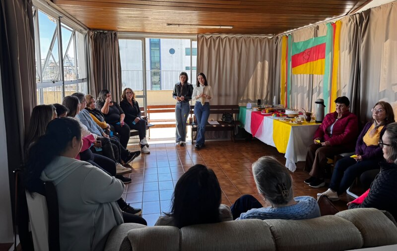 Grupos de Saúde Mental das UBSs Centro e Paiol Grande promovem encontro de convivência durante a Semana Farroupilha