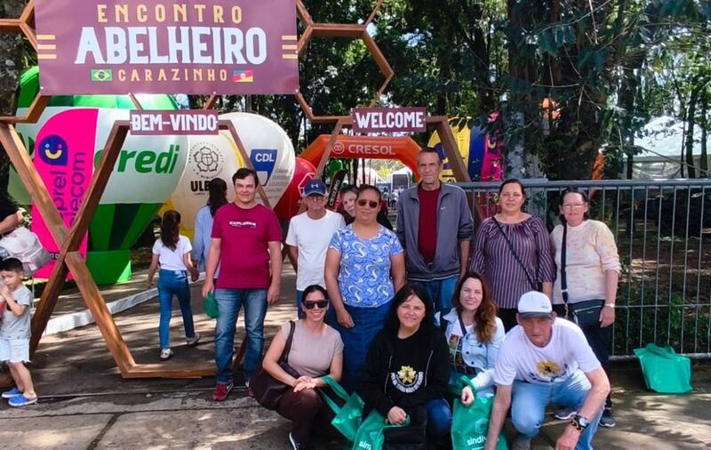 Associação Pés na Terra, Mãos no Mundo participa de Encontro Abelheiro em Carazinho