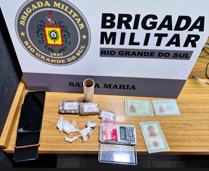Criança de 10 anos cai de prédio de três andares e casal acaba preso por tráfico de drogas no RS