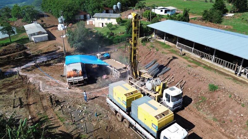 Após mais de 30 anos de espera, comunidade de Barra do Rio Azul recebe investimento de R$ 305 mil para perfuração de poço