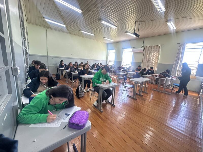 Aplicação do Simulado Enem 2026 termina nesta sexta-feira nas escolas estaduais do RS