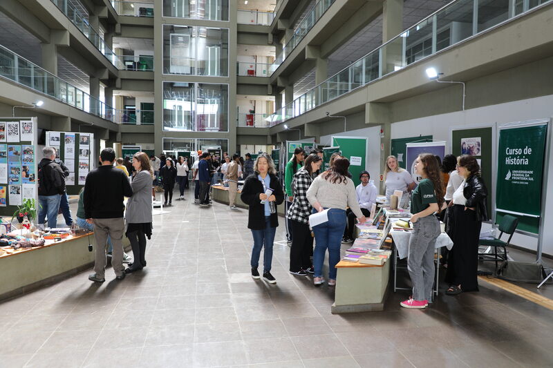 UFFS abre as portas para estudantes conhecerem cursos e oportunidades em Erechim